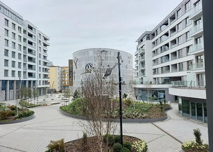 Morza Szum - Plac Unii- Parking *